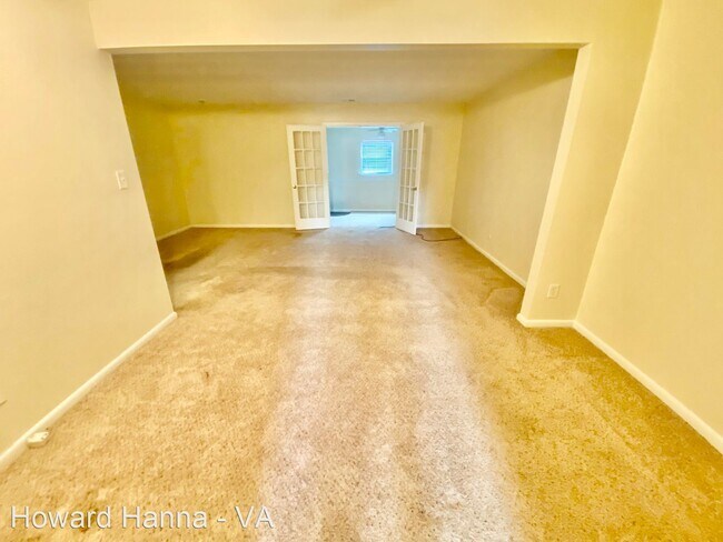Building Photo - 3 br, 1.5 bath House - 702 Atterbury Court