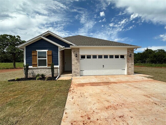 Building Photo - 18000 Lantana Loop