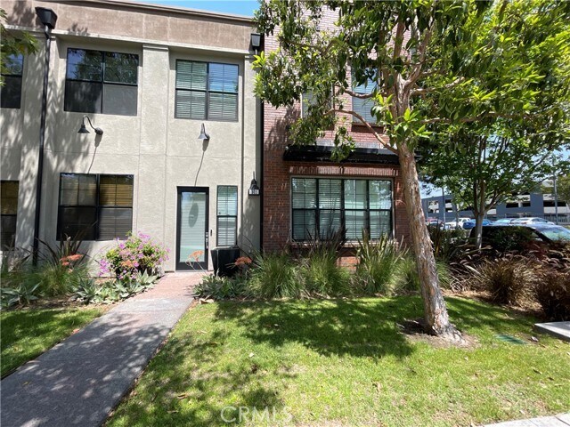 Foto del edificio - 501 W Maple Ave