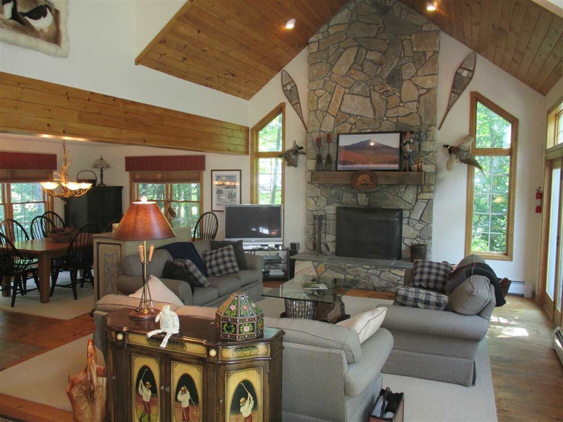 Primary Photo - 35 Sugarbush Rd