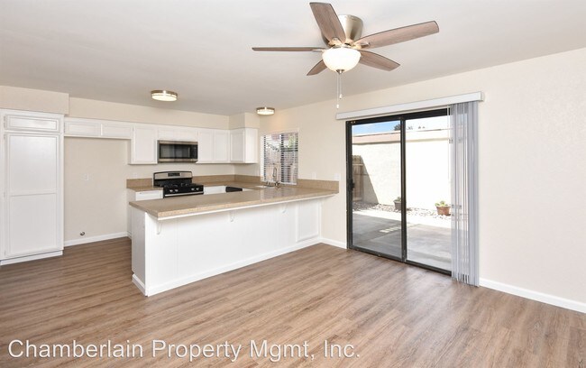 Building Photo - 3115 Avenida de Anita