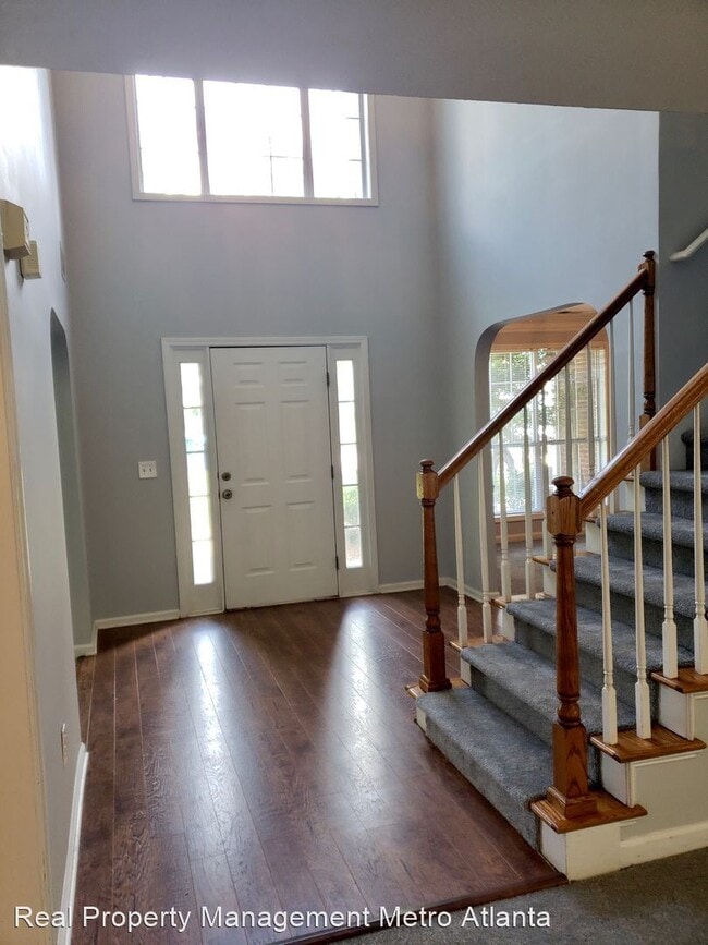 Building Photo - 5 br, 3 bath House - 12121 Olmstead Dr.