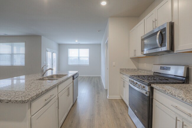 Building Photo - 1148 Woodbridge Blvd