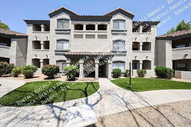 Foto del edificio - 15095 N Thompson Peak Pkwy