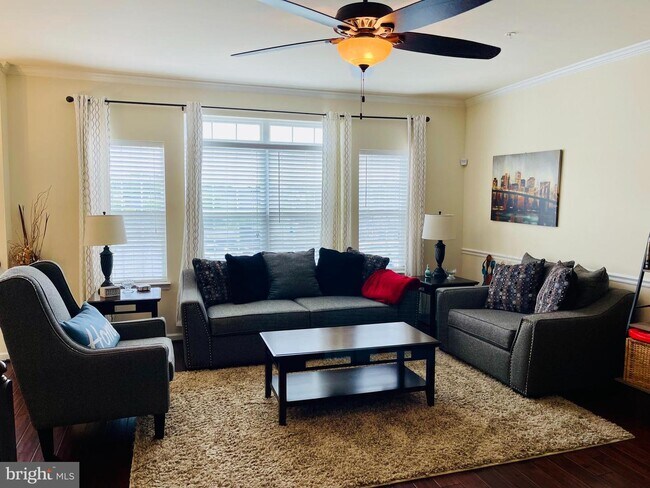 Foto del edificio - 7832 Sunhaven Way