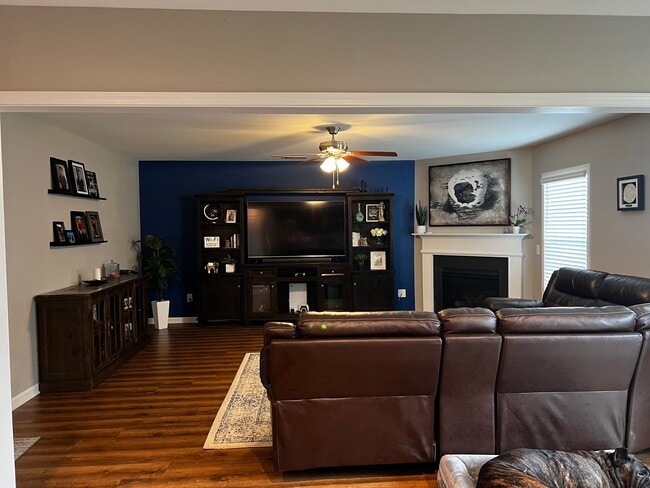 Building Photo - 934 Native Rye Wy