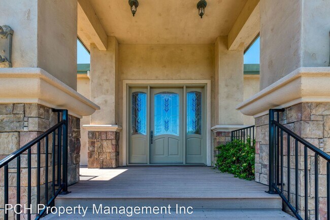 Foto del edificio - 3 br, 2.5 bath House - 3310 Cessna Dr.