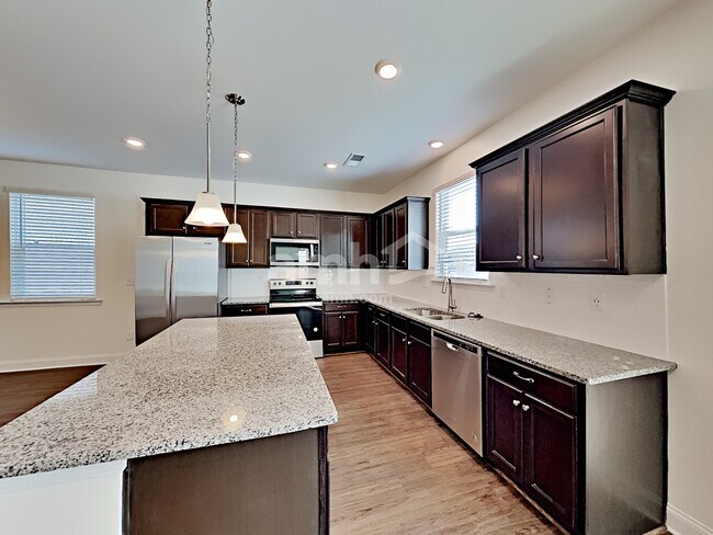 Foto del edificio - 209 Stowe Rd