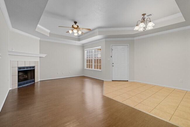Foto del edificio - 2912-2914 Fairway Hamlet Ct