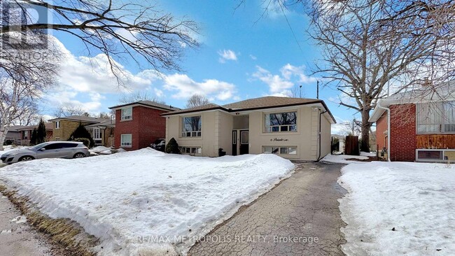 Building Photo - 16 Perivale Crescent