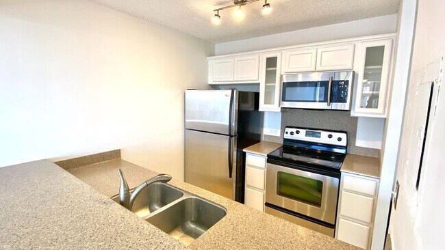 Foto del edificio - 98-500-500 Koauka Loop