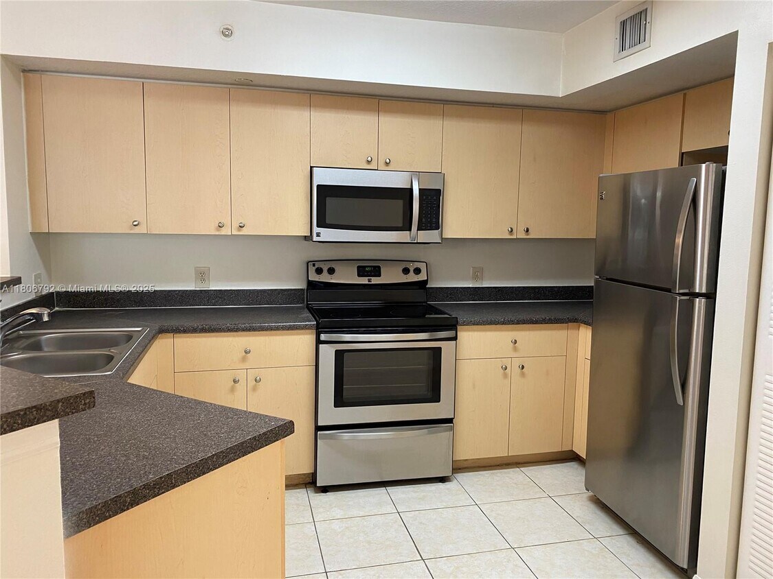 Foto principal - 4151 San Marino Blvd