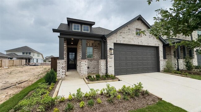 Building Photo - 5010 Cedar Sage Dr