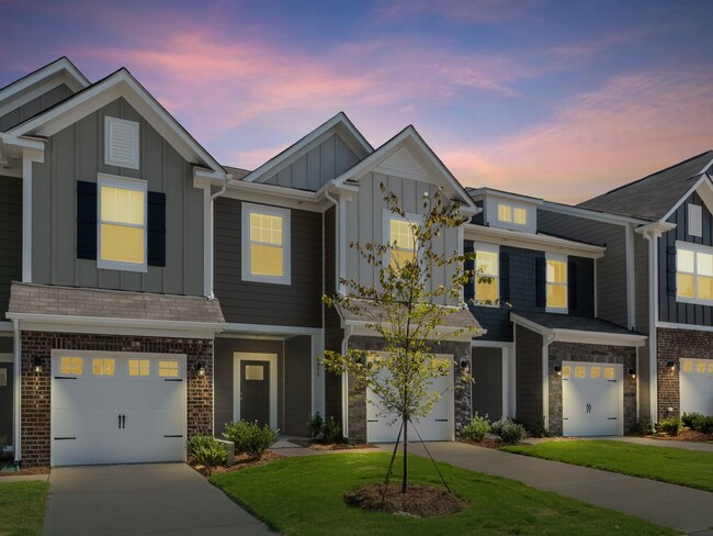 Like New Townhome in North Charlotte. - Like New Townhome in North Charlotte.