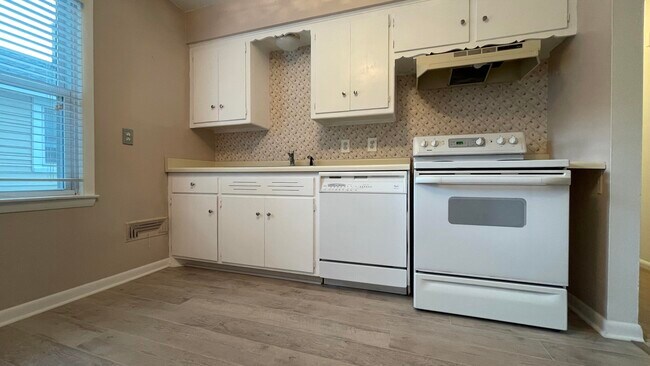Foto del edificio - 3533 N 84th St