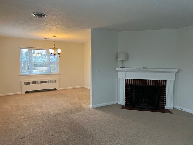 Foto del edificio - 405 Hemlock Dr SE