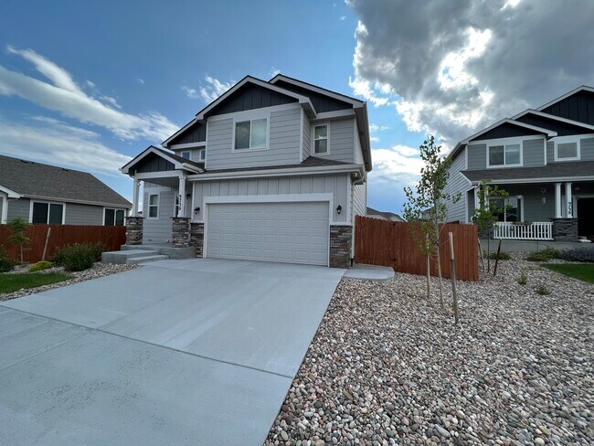 Foto del edificio - 9730 Porch Swing Ln