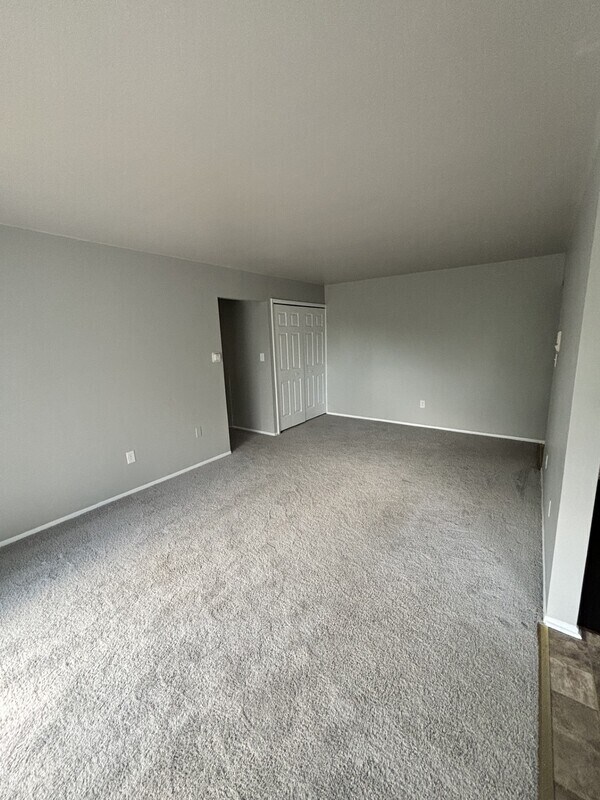 Foto del edificio - 36777 Sibley Rd