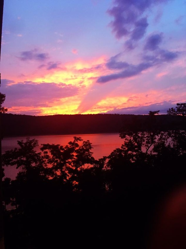 Sunset - 1155 Warburton Ave