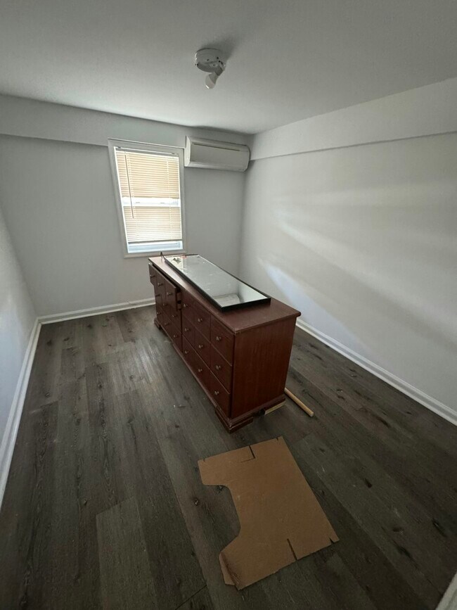 Foto del edificio - 11 43rd St