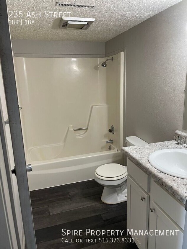 Building Photo - Remodeled 1bed 1bath