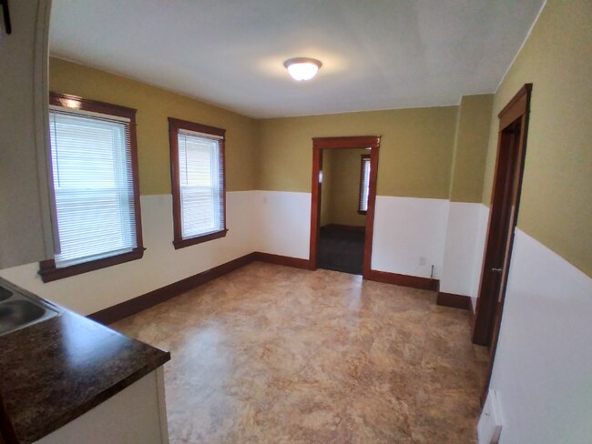 Foto del edificio - 7212 Rathbun Ave