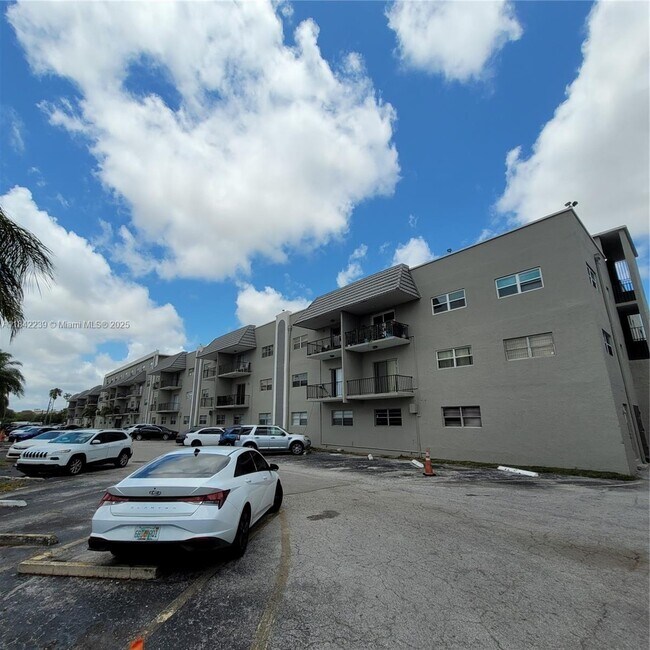 Foto del edificio - 5100 SW 41st St