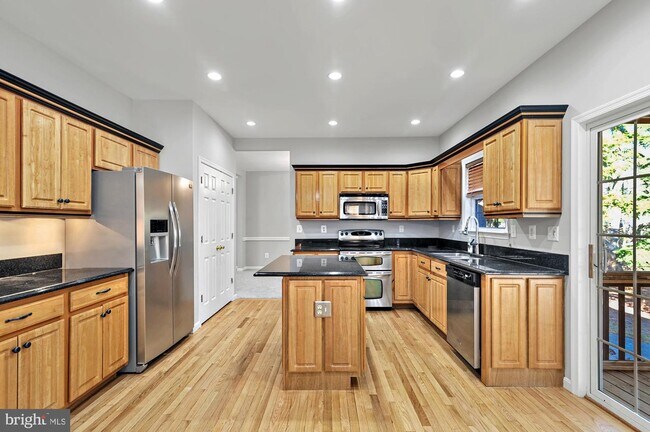 Building Photo - 178 Humphreys Dr