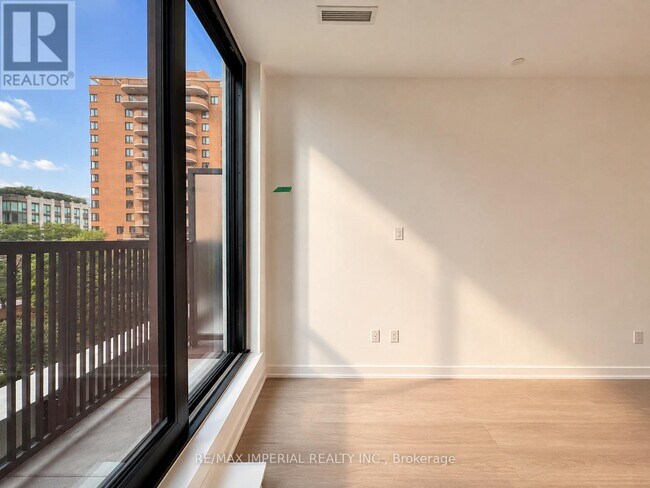 Photo du bâtiment - 91 Montclair Ave