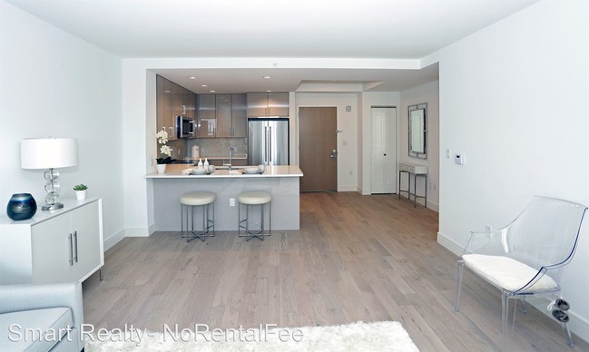 Foto del edificio - 691 Anderson Ave
