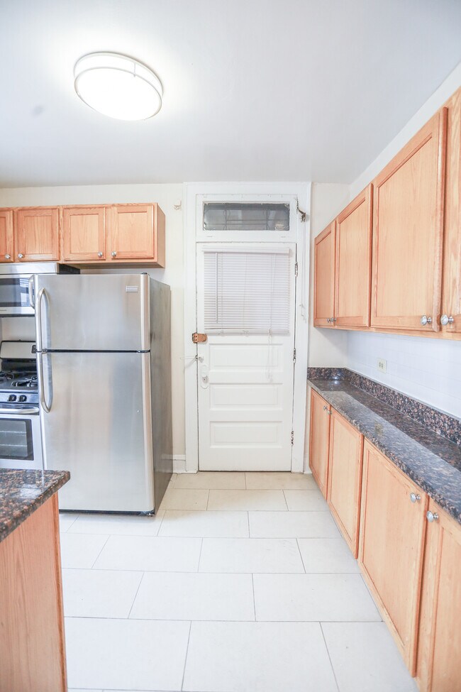 Foto del edificio - 4805 N Bell Ave