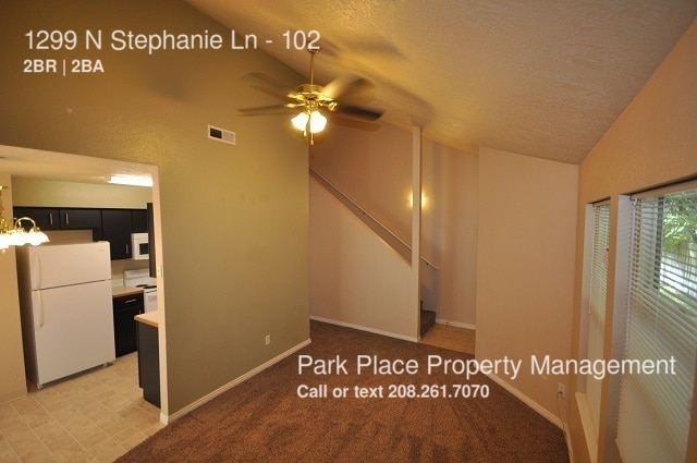 Building Photo - 1299 N Stephanie Ln