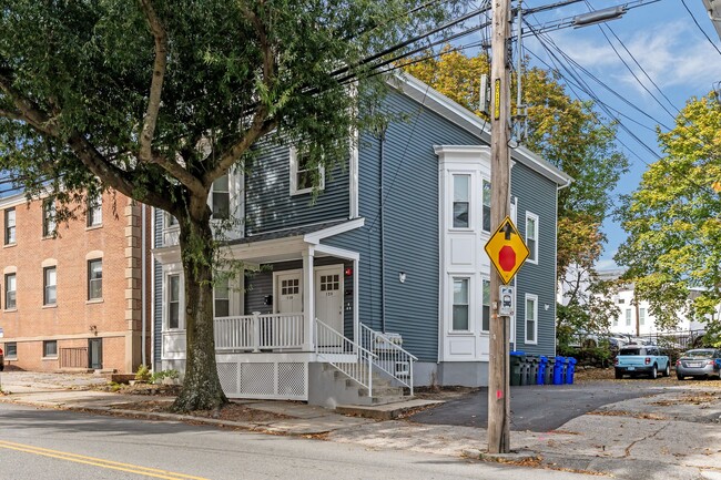 Building Photo - 120 Pitman St