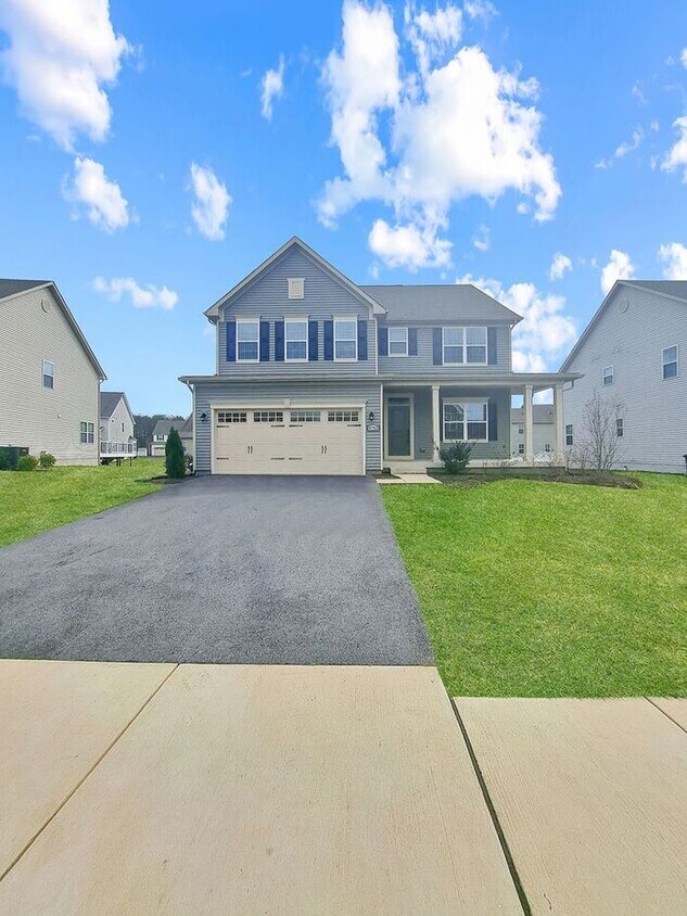 Primary Photo - Amazing 4/Bedroom, 3.5 Bath SFH in Brentwo...