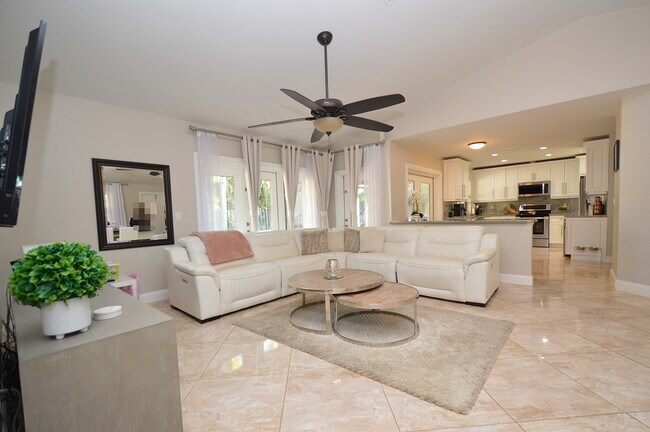 Foto del edificio - 10648 NW 2nd Pl