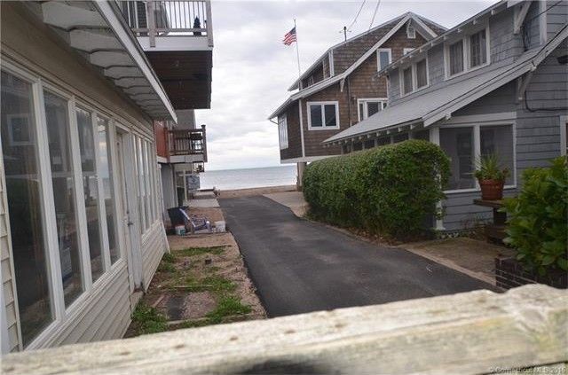 Steps to the beach - 266 Cosey Beach Ave