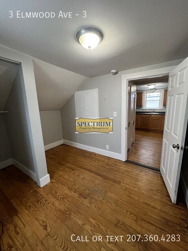 Foto del edificio - 3 Elmwood Ave