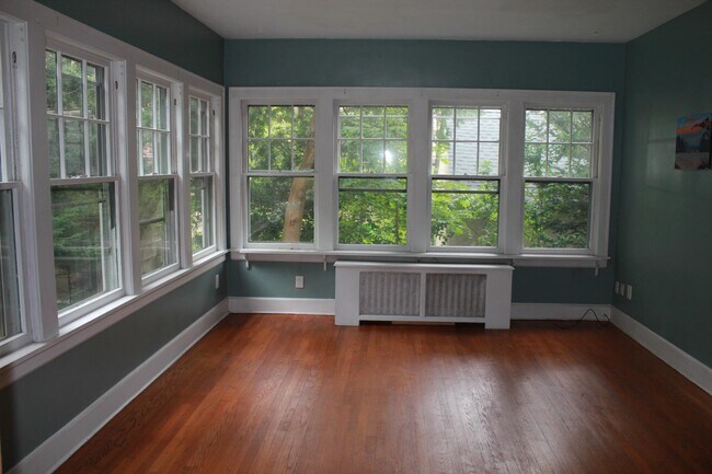 Sala de estar - 25 S Monroe St