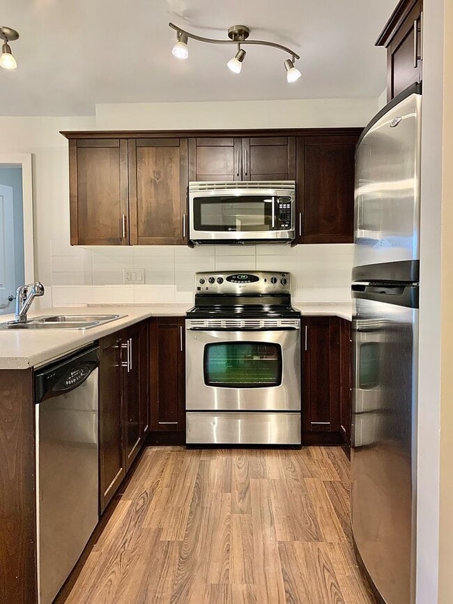 Building Photo - 46150 Bole Ave