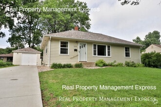 Building Photo - Beautiful 4 bedroom 2 bathroom single fami...