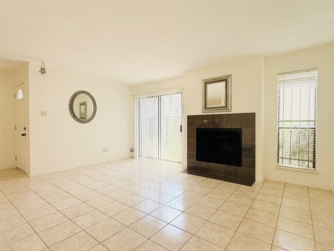 Building Photo - 6701 Sands Point Dr