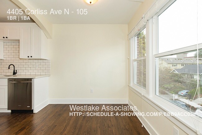 Foto del edificio - 4405 Corliss Ave N