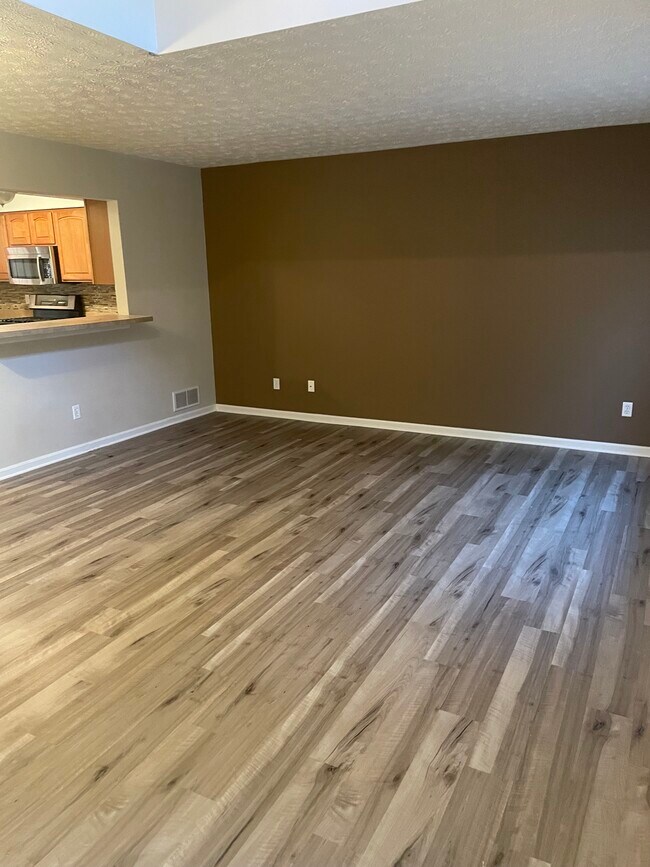 Foto del edificio - 13741 Woodcroft Trce