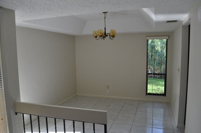 Building Photo - Woodhaven Condominium
