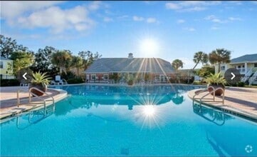 Building Photo - 190 Pompano Dr SE