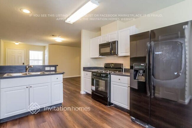 Building Photo - 8606 Chaletford Dr