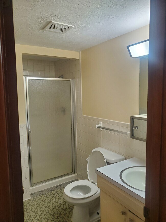 Foto del edificio - 1234 E Elm St