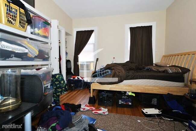 Foto del edificio - 5 br, 4 bath House - 18 Bennett St House