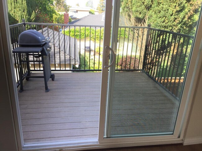 Foto del edificio - 908 Arbor Rd