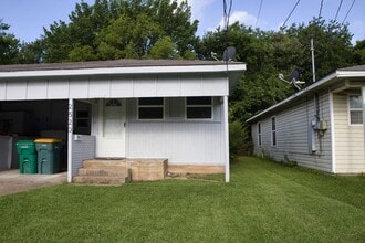 Building Photo - 2520 Hickory St